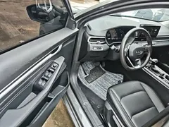 2022 Geely Emgrand 4th Gen 1.5L CVT Premium — фото 16