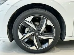 2022 Hyundai Elantra 240TGDi DCT TOP Flagship, белый — фото 14