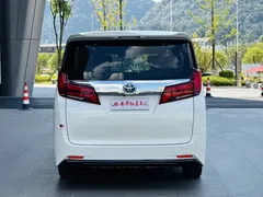 2021 Toyota Alphard Hybrid 2.5L Luxury, белый — фото 5