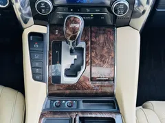 2021 Toyota Alphard Hybrid 2.5L Luxury, белый — фото 23