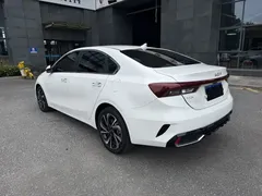 2023 Kia Cerato 1.5L CVT Premium, белый — фото 4