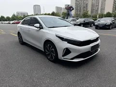 2023 Kia Cerato 1.5L CVT Premium, белый — фото 8