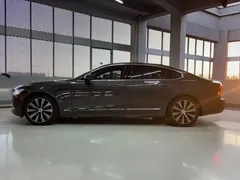 2022 Volvo S90 — фото 15