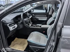 2023 Geely Emgrand 4th Gen Champion 1.5L CVT Flagship — фото 8