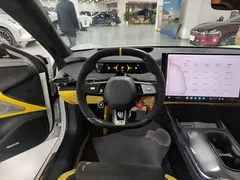 2025 Xiaomi SU7 Ultra Ultra, белый — фото 11