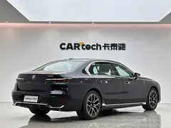 2023 BMW 7 Series 735Li M Sport Package, чёрный — фото 5