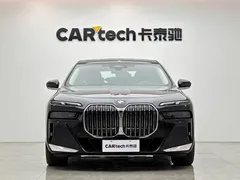 2023 BMW 7 Series 735Li M Sport Package, чёрный — фото 7