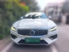 2021 Volvo S60 T4 Luxury, белый — фото 2