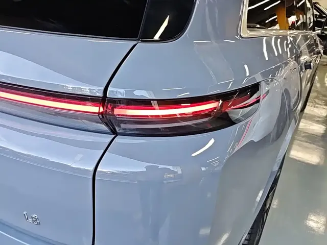 2025 Li Auto L8
