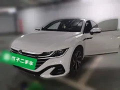 2021 Volkswagen CC 330TSI, белый — фото 1