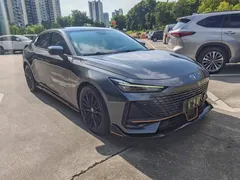 2022 Changan UNI-V 1.5T Sport — фото 3