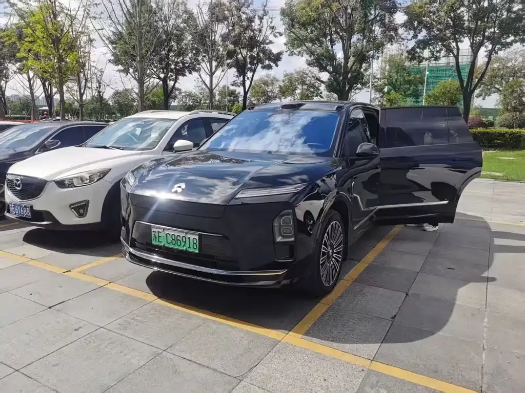 2026 Nio ES8 6-seat Executive Luxury