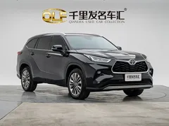 2022 Toyota Highlander 380T 4WD Premium 7-seat, чёрный — фото 4