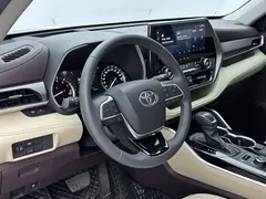 2022 Toyota Highlander 380T 4WD Premium 7-seat, чёрный — фото 10