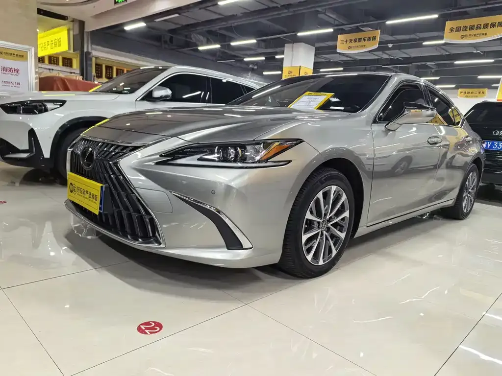 2021 Lexus ES 200 Excellence