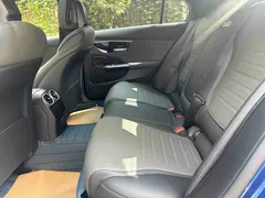 2022 Mercedes-Benz C-Class C 200 L Sport, синий — фото 13
