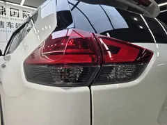 2022 Nissan X-Trail 2.0L 2WD Premium, белый — фото 7