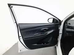 2021 Toyota Vios 1.5L CVT, белый — фото 8