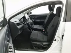 2021 Toyota Vios 1.5L CVT, белый — фото 10