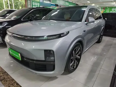 2023 Li Auto L8