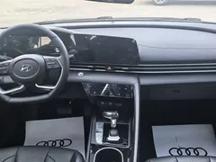 2022 Hyundai Elantra 1.5L CVT LUX Premium, синий — фото 8