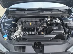 2022 Hyundai Elantra 1.5L CVT LUX Premium, синий — фото 11