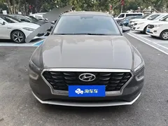 2021 Hyundai Mistra 1.8L CVT LUX Premium — фото 2
