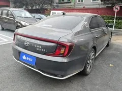 2021 Hyundai Mistra 1.8L CVT LUX Premium — фото 3