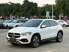 2022 Mercedes-Benz GLA 200, белый — фото 1