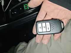 2022 Honda Accord 2.0L Hybrid, чёрный — фото 9