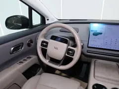 2025 Li Auto i8 Standard, чёрный — фото 6