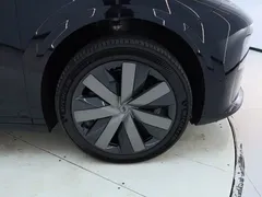 2025 Li Auto i8 Standard, чёрный — фото 15