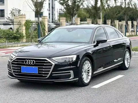 2022 Audi A8L 50 TFSI quattro Comfort Collector's Edition