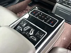 2022 Audi A8L 50 TFSI quattro Comfort Collector's Edition, чёрный — фото 14