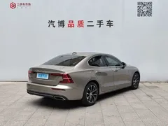 2021 Volvo S60 T4 Luxury — фото 4