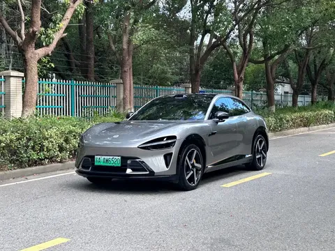 2025 Xiaomi YU7 4WD Max