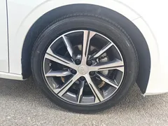 2023 Geely Emgrand 4th Gen Champion 1.5L CVT Premium, белый — фото 6