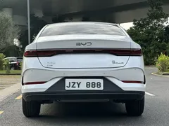 2025 BYD Qin PLUS DM-i PHEV Smart Driving 55km Leading, белый — фото 5