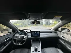 2025 BYD Qin PLUS DM-i PHEV Smart Driving 55km Leading, белый — фото 22