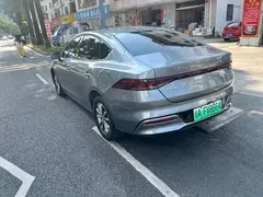 2024 BYD Qin PLUS DM-i PHEV 55km Honor Excellence — фото 6