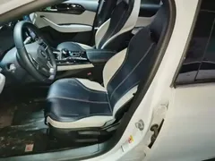2021 BYD Qin PLUS DM-i PHEV 55km Premium, белый — фото 15