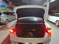 2021 BYD Qin PLUS DM-i PHEV 55km Premium, белый — фото 19