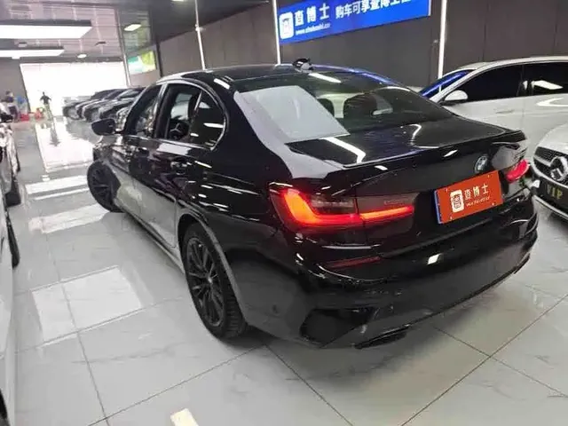 2022 BMW 3 Series 325Li M Sport Dark Package