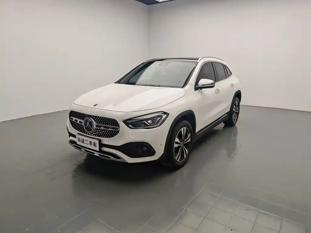 2022 Mercedes-Benz GLA 220