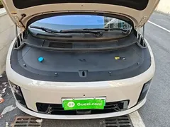2025 Li Auto i8 Standard — фото 20
