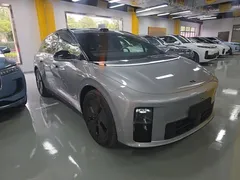 2025 Li Auto i6 2WD Standard — фото 4