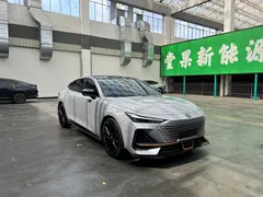2022 Changan UNI-V 1.5T Sport — фото 3