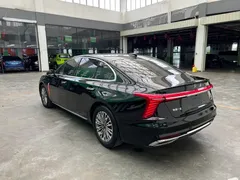 2023 Hongqi H5 1.5T HEV, чёрный — фото 10