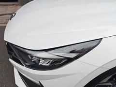 2022 Hyundai Elantra 1.5L CVT LUX Premium, белый — фото 14