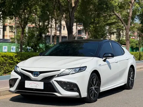2023 Toyota Camry Hybrid 2.5HS Fashion